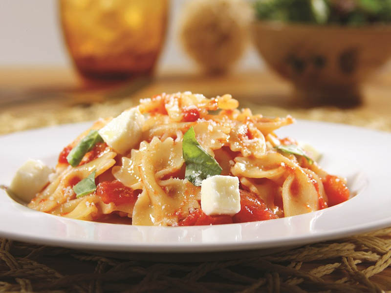 Farfalle with Tomatoes and Mozzarella | Passion for Pasta