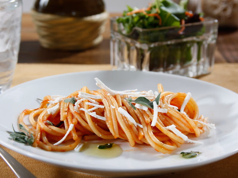 Barilla® Thick Spaghetti with Marinara Sauce, Arugula & Parmigiano ...