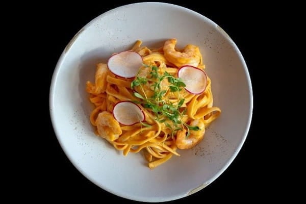 Fettuccine Pasta Recipe with Shrimp, Chipotle, and Champagne