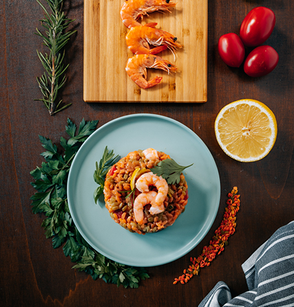 Risoni mit Garnelen und Tomaten 