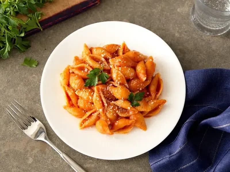 Barilla® Medium Shell Pasta with Savory Tomato Herb Sauce Recipe | US_PROD-da308627-587d-4981-9a4d-b8ce1577a868