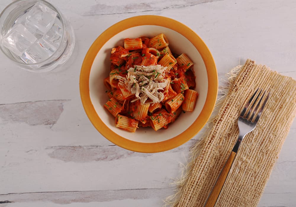 Barilla® Mezzi Rigatoni Pasta with Calabrian Chili Pulled Pork, Red Sauce, and Parsley Recipe | US_PROD-7rmiCm4N2Y6c2m7IXlIBSC
