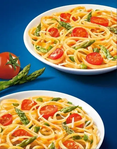 Barilla® Linguine with Asparagus, Tomatoes and Pecorino Romano Cheese Recipe | US_PROD-08db9360-9271-4b2f-959f-487f3409cd88