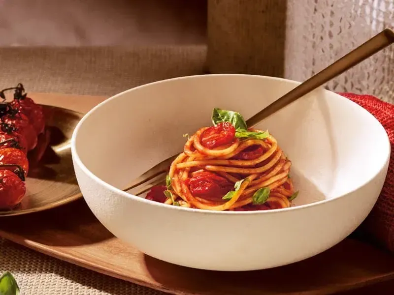 Barilla® Al Bronzo® Spaghetti Pasta with Cherry Tomatoes and Basil Recipe | US_PROD-32f11f88-8f2f-47e5-aab6-698820ac8111