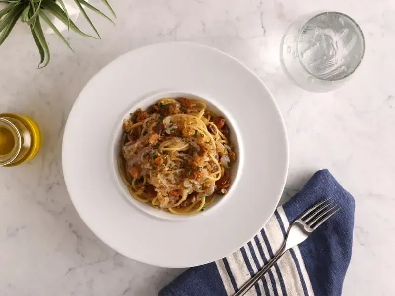 Barilla® Sicilian Spaghetti with Crispy Breadcrumbs and Golden Raisins Recipe | US_PROD-eeb6e176-fda8-4d6a-a725-6502ba4a9aa2