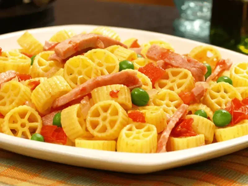 Barilla® Mini Wheels Pasta with Peas, Ham and Tomatoes Recipe | US_PROD-4234100e-3578-4f67-9af0-0bca6644d951