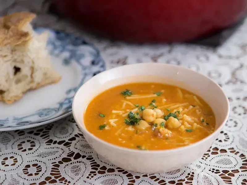 Barilla® Fideo Cut Spaghetti Soup with Chickpeas and Thyme Recipe | US_PROD-7b130544-c271-4d58-81b5-86e2655ee339