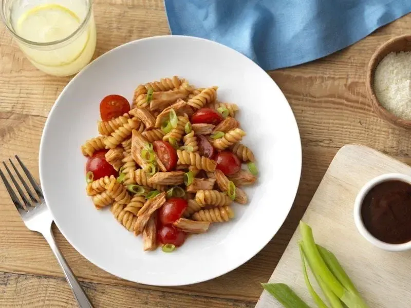 Weeknight BBQ Chicken and Barilla® Ready Pasta Rotini Recipe | US_PROD-b5fab1cd-d8bf-40cc-a2c5-924b0414eab5