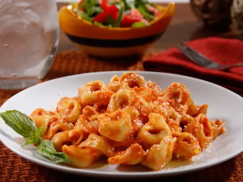 Barilla® Cheese and Spinach Tortellini with Creamy Tomato & Basil Sauce Recipe | US_PROD-2b304768-5ff8-421c-a130-f56139b2862d