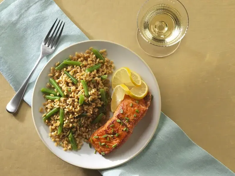 Grilled Salmon and Green Bean Salad made with Barilla® Chickpea Orzo Pasta Recipe | US_PROD-4eaee3a0-ef67-4fbd-ad06-d712c06e6de8