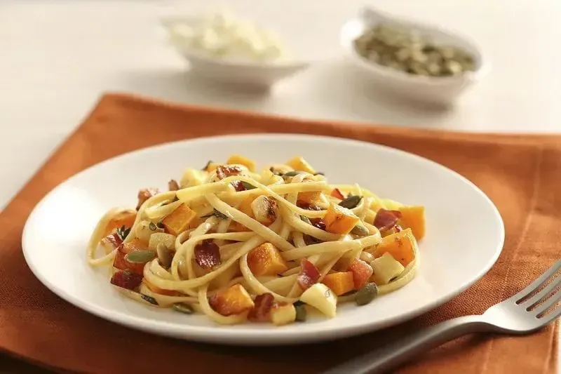 Barilla® Linguine with Caramelized Apple, Pumpkin and Bacon Recipe | US_PROD-50e43c64-0796-4477-aea4-7bdde30fc02b