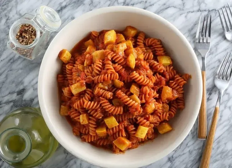 Barilla® Red Lentil Rotini Pasta with Marinara and Yellow Squash Recipe | US_PROD-78cef605-2e47-4a9f-8db8-e6a663dfc014