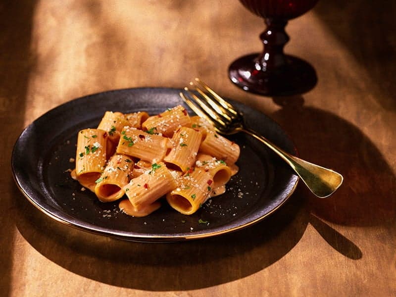 Al Bronzo® Mezzi Rigatoni Pasta with Spicy Vodka Sauce Pasta Recipe | US_PROD-b6016643-c69d-4d54-8ed1-5fb3510f58fa
