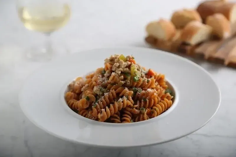 Barilla® Red Lentil Rotini Pasta with Rosemary Chicken Ragout and Romano Cheese Recipe | US_PROD-277e55f6-1aa2-42c2-886a-2169d865b621
