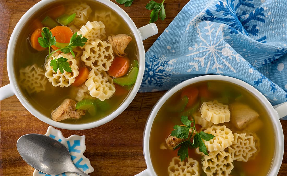 Barilla Snowfall Pasta Chicken Soup with Snowflakes | US_PROD-43XcWcPk0gN59fl8A7jGyz