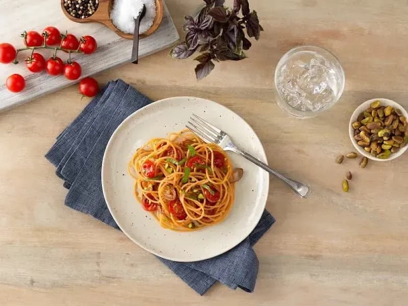 Barilla® Red Lentil Spaghetti with Cherry Tomatoes, Fresh Basil and Toasted Pistachios Recipe | US_PROD-a5b87607-0e24-4292-8859-6cd93746736b