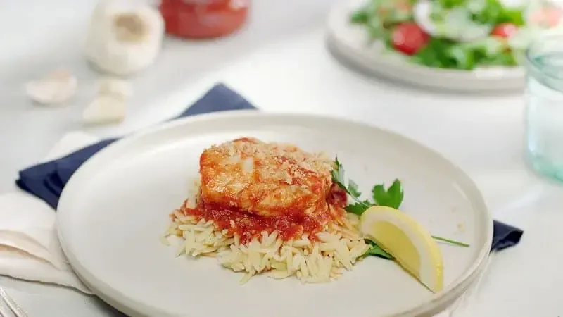 Quick & Easy Tomato Sauce Poached Fish with Barilla® Roasted Garlic Sauce Recipe | US_PROD-477f4844-5776-4813-af03-b99420b3d809