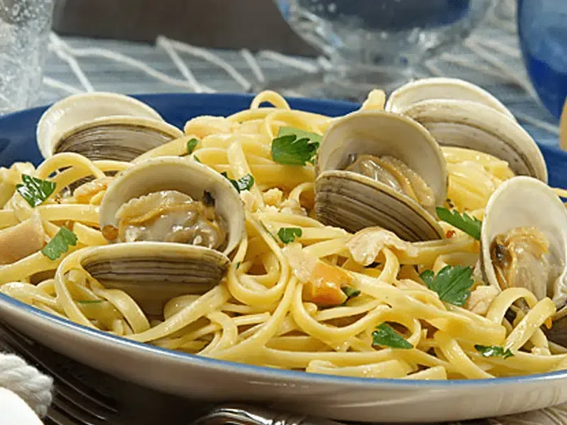 Barilla® Linguine Pasta with Clams Recipe | US_PROD-7298cd65-89af-4062-ac2e-49d78824f9df