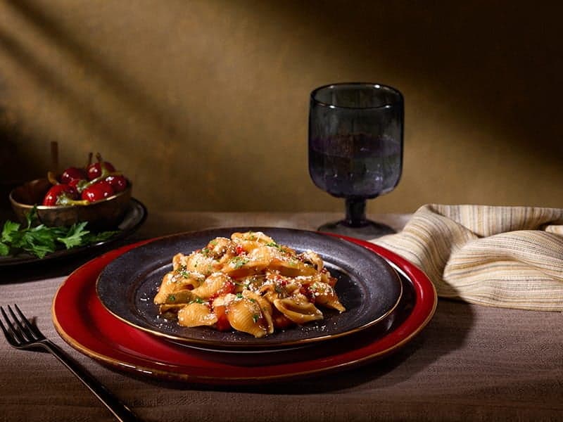 Barilla® Large Pasta Shells with Porcini Mushrooms and Calabrian Pepper Recipe | US_PROD-14a02ad3-1721-492d-ab44-6cf54465bb08