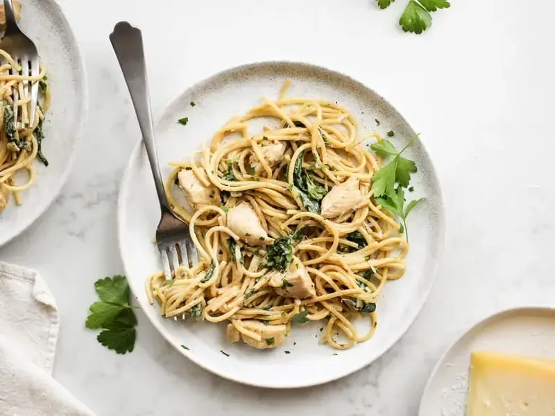 Barilla® One-Pot Spaghetti Chicken Florentine with Baby Spinach and Parmesan Cheese Recipe | US_PROD-c57f3b33-0e0c-42a9-9247-6de1bc50c834