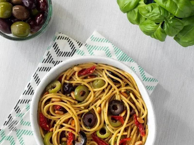 Barilla® Chickpea Spaghetti with Olives, Sun-Dried Tomatoes and Toasted Pine Nuts Recipe | US_PROD-b2b541d0-674b-4f00-86d3-03f1a08f9a8c
