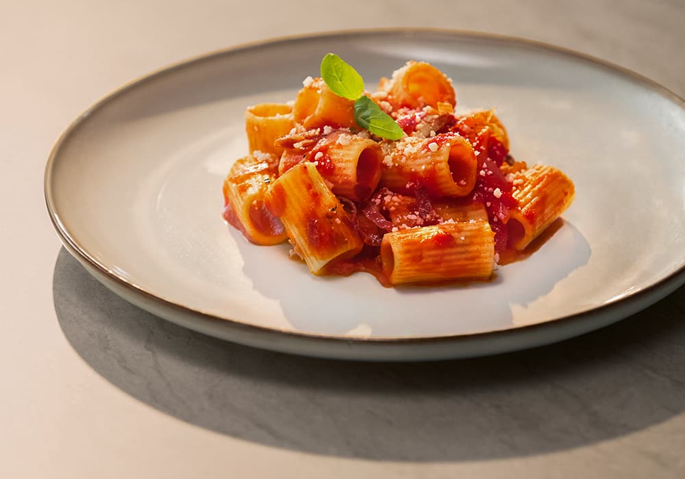 Barilla® Al Bronzo® Mezzi Rigatoni Pasta with Spicy Tomato Sauce Recipe | US_PROD-4tnBJp8d0t6PwXU9SubB3Z