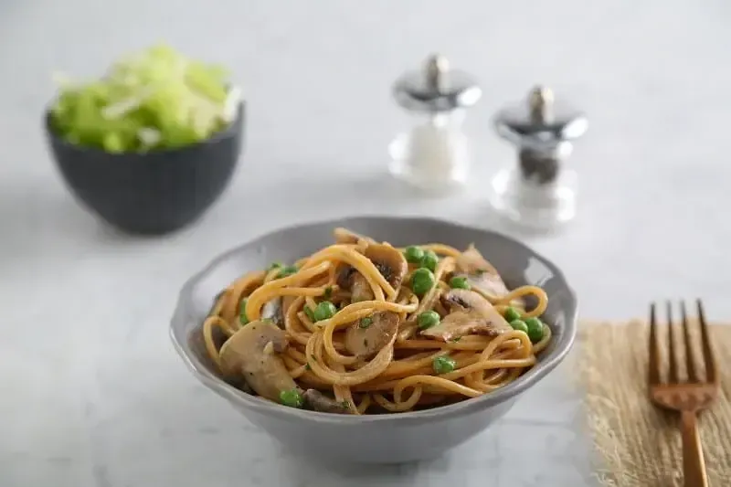 Barilla® Chickpea Spaghetti with Peas and Mushrooms in a Cashew Cream Sauce Recipe | US_PROD-e71d6ee5-1abe-47d3-a648-2b392b65091a