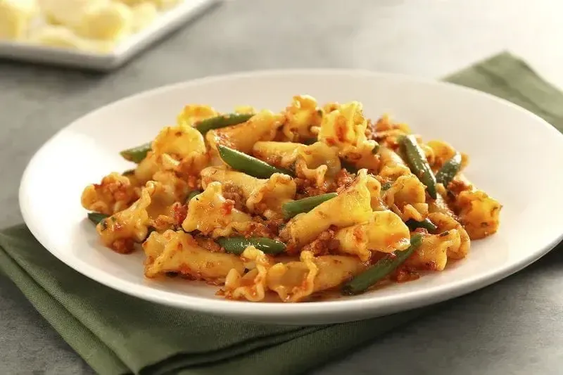 Barilla® Campanelle Pasta with Green Beans and Smoked Almond Roasted Red Pepper Pesto Recipe | US_PROD-55db9981-8041-4979-89b3-0656f959b636