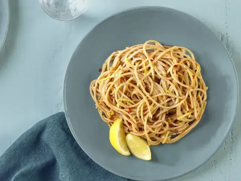 Barilla® Chickpea Spaghetti Lemon Cheesy Garlic Pasta Recipe | US_PROD-68ef487c-4aa6-49fa-bfd0-6527574bbbf4