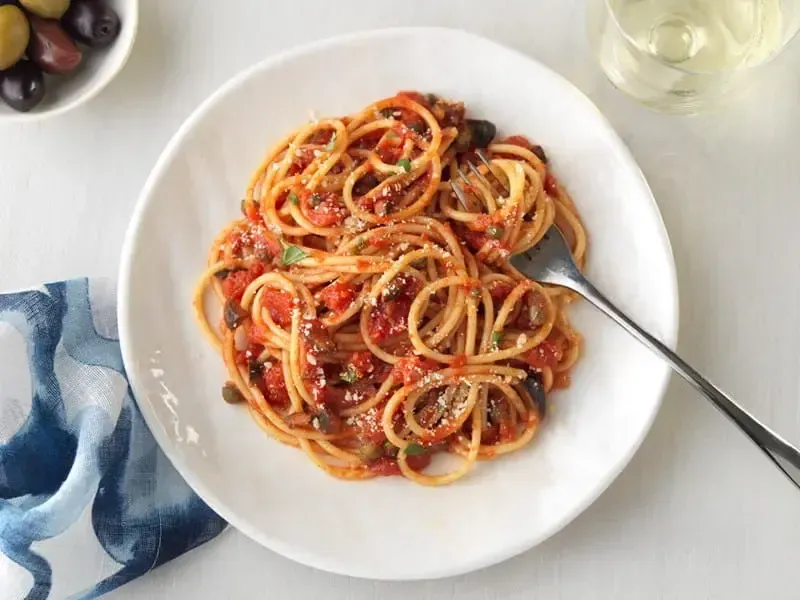 Barilla® Spaghetti with Spicy Tomato Sauce Recipe | US_PROD-96be4242-6e1c-4a5e-b80f-6330595e28b7