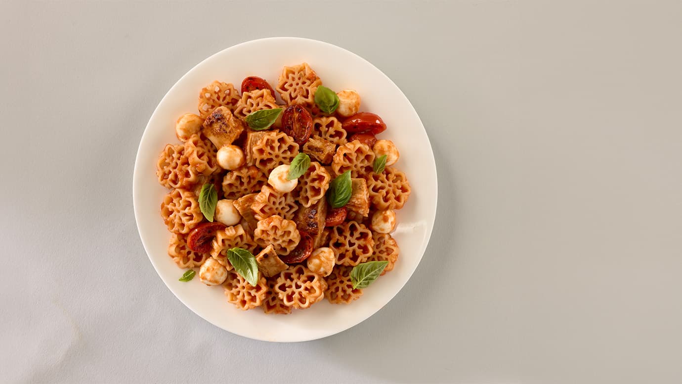 Barilla Snowfall Pasta Caprese Chicken Pasta | US_PROD-38Bi6LckZZa6LxUPmCBGol