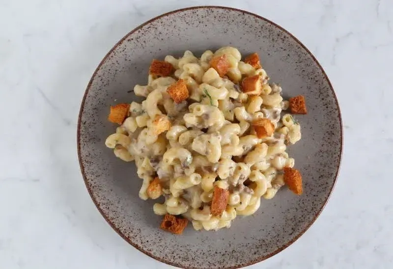Barilla® Hamburger and Porcini Mushroom Mac & Cheese Recipe | US_PROD-d6db181a-f7f8-4d95-b302-f8d1ac1e67f3