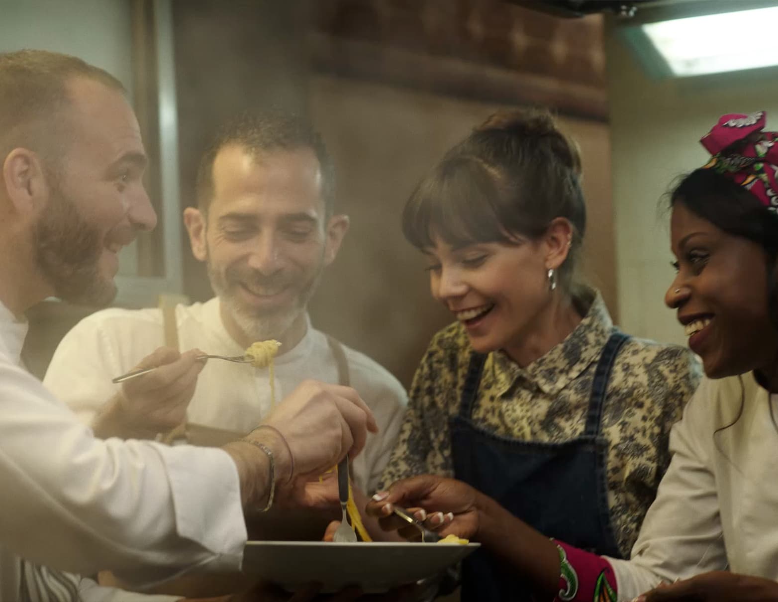 Chefs Eating Pasta | US_PROD-4xzgpeTMKn9geq5b9dD76V