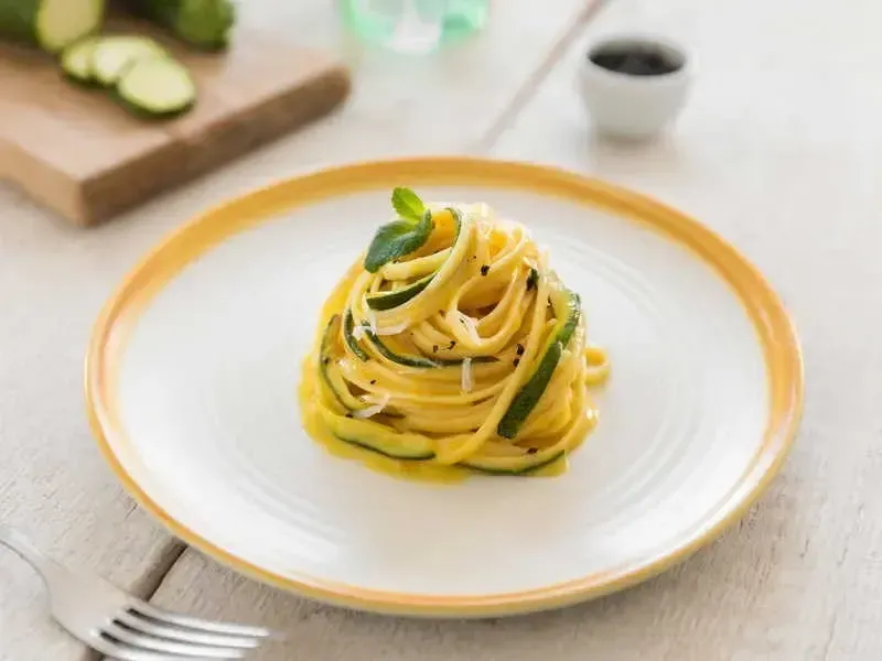 Barilla® Linguine Pasta with Zucchini Carbonara Recipe | US_PROD-41e7ca57-99dd-40b5-9e75-4a4a3eb449ce