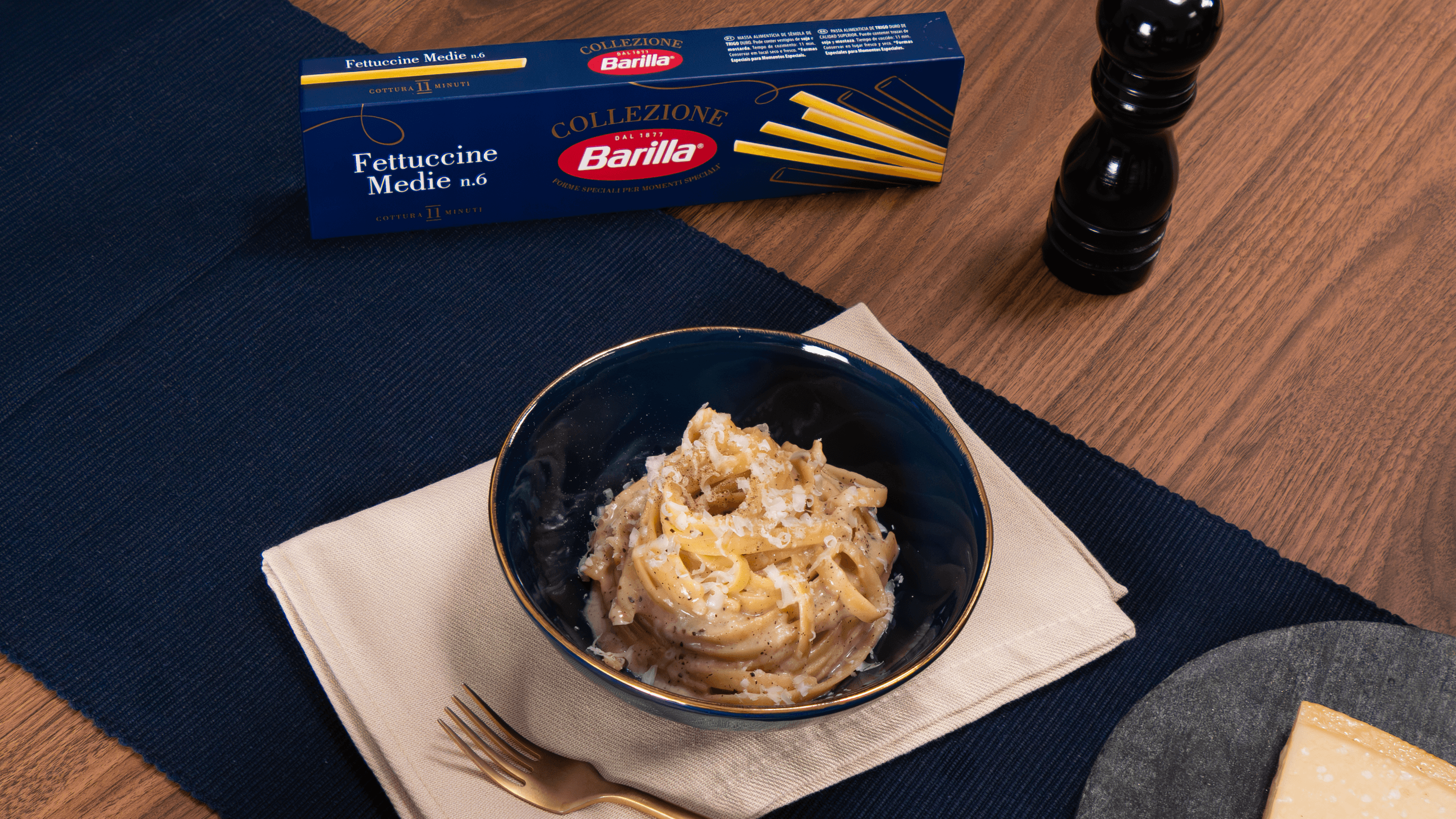 Fettuccine cacio e pepe