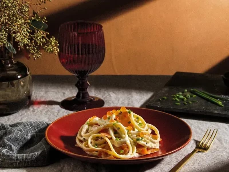 Barilla® Al Bronzo® Spaghetti Pasta with Creamy Prosecco and Smoked Salmon Sauce Recipe | US_PROD-9b7cc830-98aa-45cc-b70f-270df795a2df