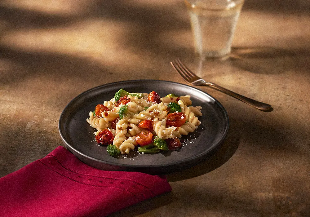 Barilla® Al Bronzo® Fusilloni Pasta with Broccoli, Tomatoes, and Chili Flakes Recipe | US_PROD-mF7r9EIHWA5Du7fOfClTR